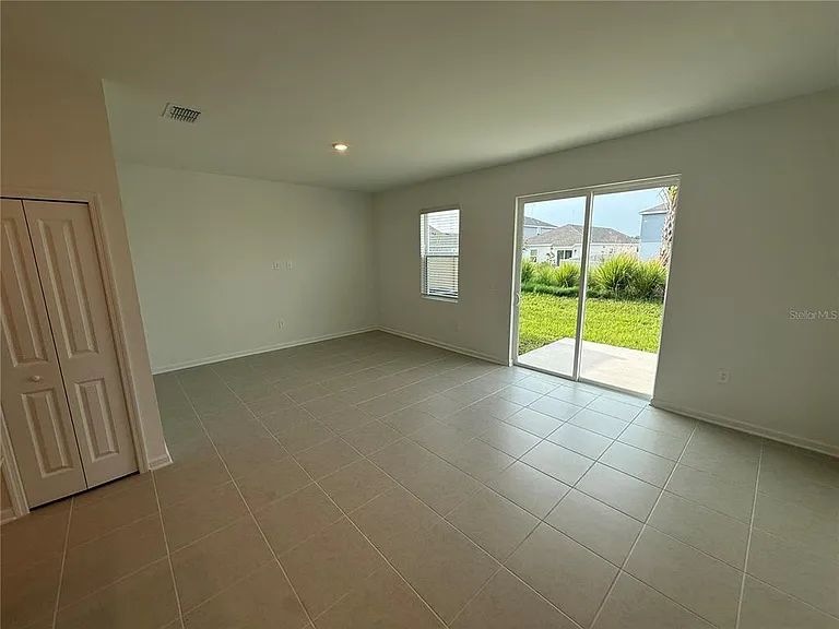 2567 Skyliine Loop — Photo 6