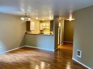 9514 8th Ave NW APT 101, Seattle, WA 98117