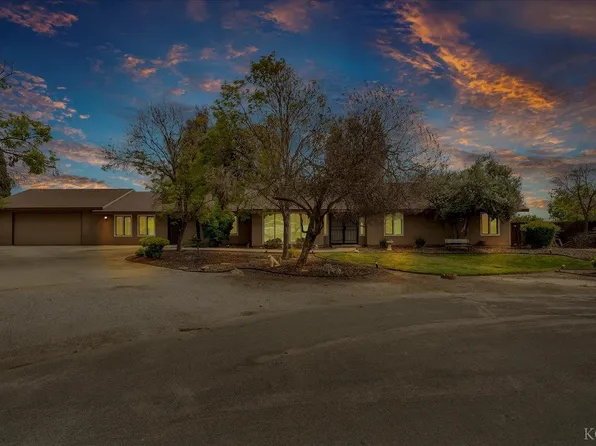 2043 Kings Rd, Hanford, CA 93230