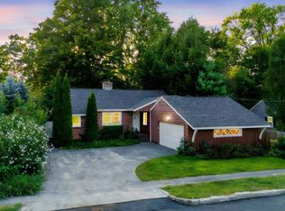 264 Oak St, Manchester, NH 03104