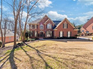 33 Grand Ave, Suwanee, GA 30024