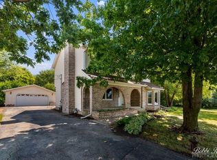 2365 Parkview Dr, Aurora, IL 60502