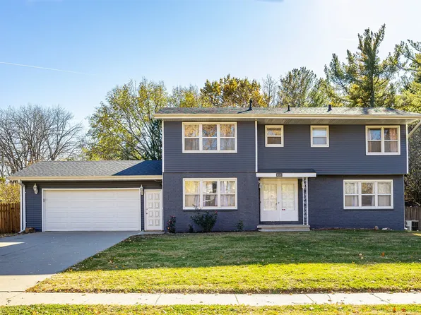 4600 Aspen Dr, West Des Moines, IA 50265