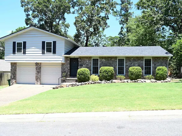 4 Hunting Hill Ln, Little Rock, AR 72227