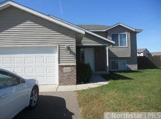 1584 Plum Creek Dr SE, Cambridge, MN 55008