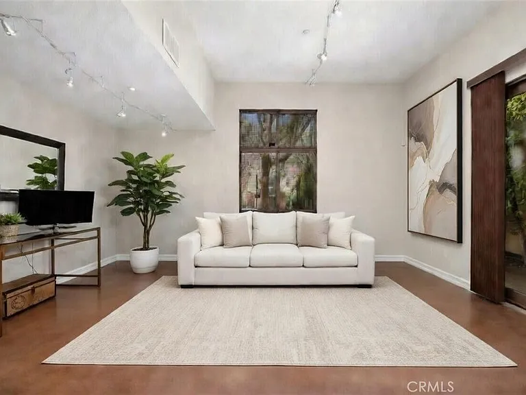 1406 S California Ave #D — Photo 3