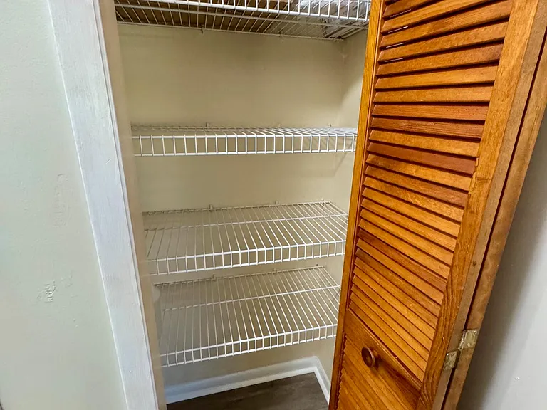 6210 Imperial Dr — Photo 27