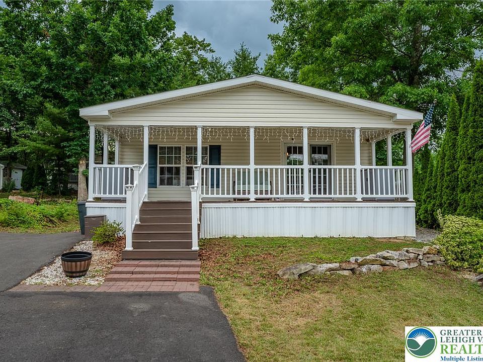 1st image of 211 Hope Dr