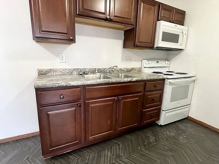 3304 S Kiwanis Ave — Photo 5