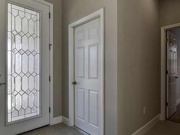 3rd image of 75101 Lantern Park Ave