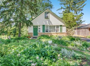 817 E Elmwood Ave, West Chicago, IL 60185