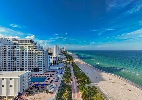 5401 Collins Ave Photo 1