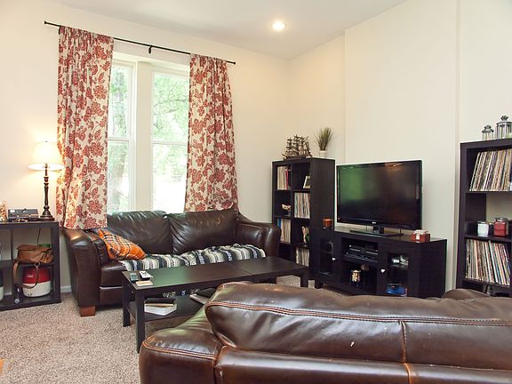 3rd image of 3644 California Ave