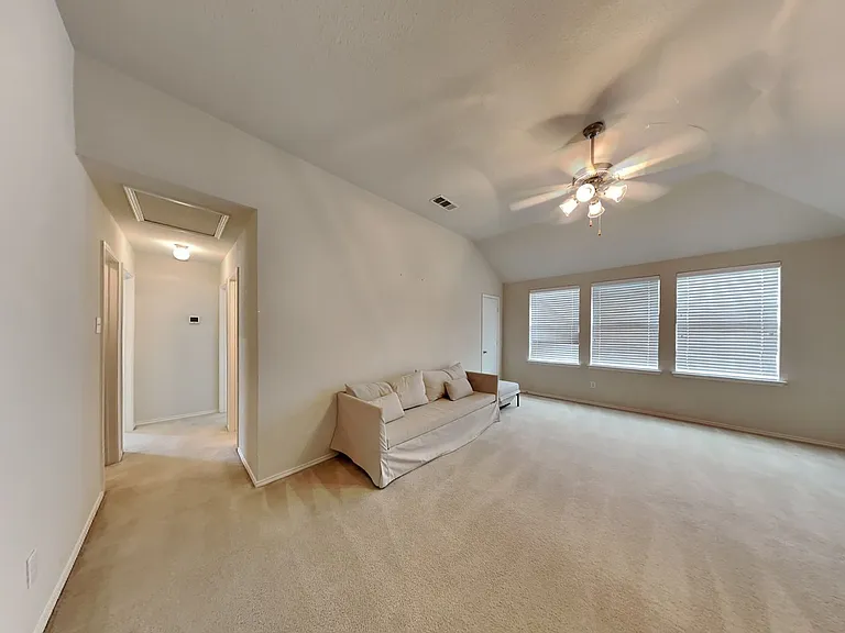 9045 Trail Blazer Dr — Photo 23