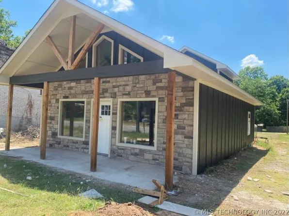 124 W 12th St, Sulphur, OK 73086