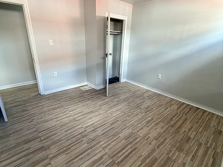 6030 Greenway Ave — Photo 10