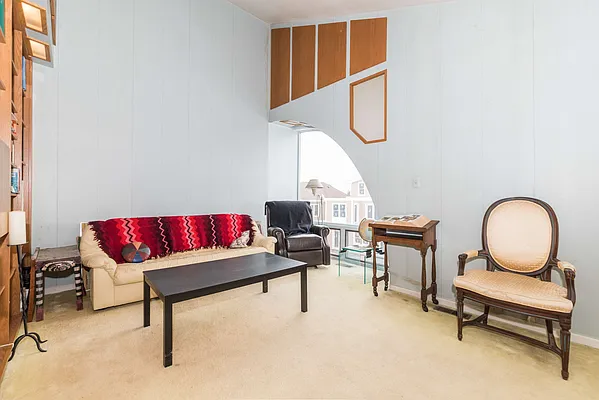 Sold by Century 21 Marciano | media 43