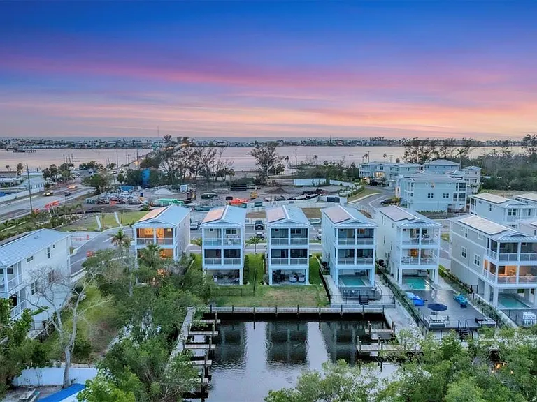 4357 Marina View Way — Photo 58
