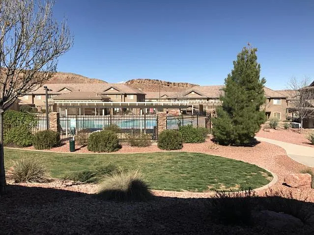 Hidden Valley Town Home — Photo 3