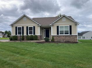 165 Shaker Hts, Camillus, NY 13031