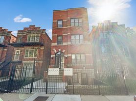 2731 W Lexington St, Chicago, IL