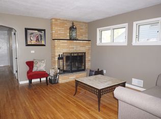 1866 Hamline Ave N, Roseville, MN 55113