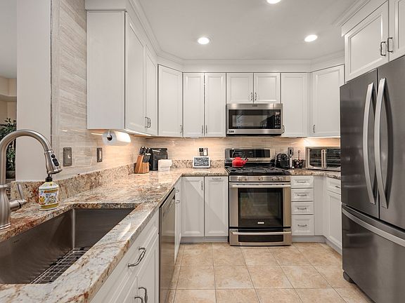 5th image of 38 Village Rd APT 515