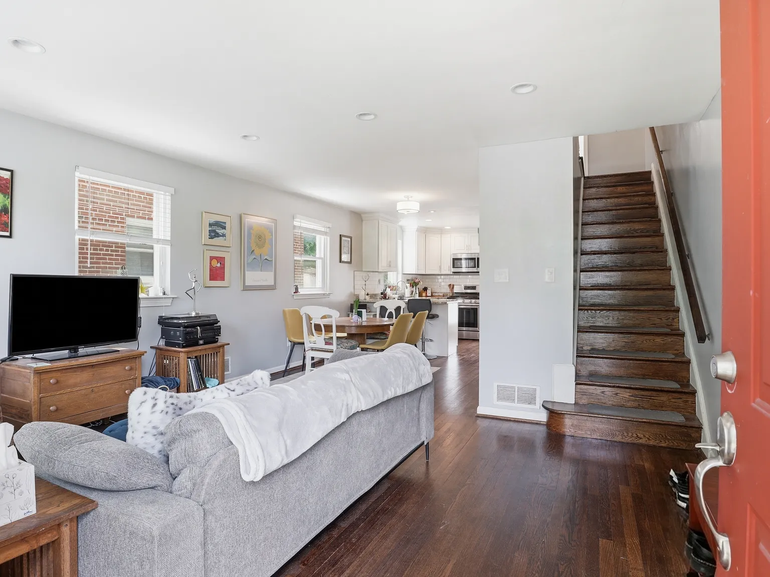 521 Madison St NE (DC) - 1 — Photo 2