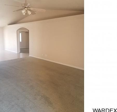 5th image of 3056 N Stewart St