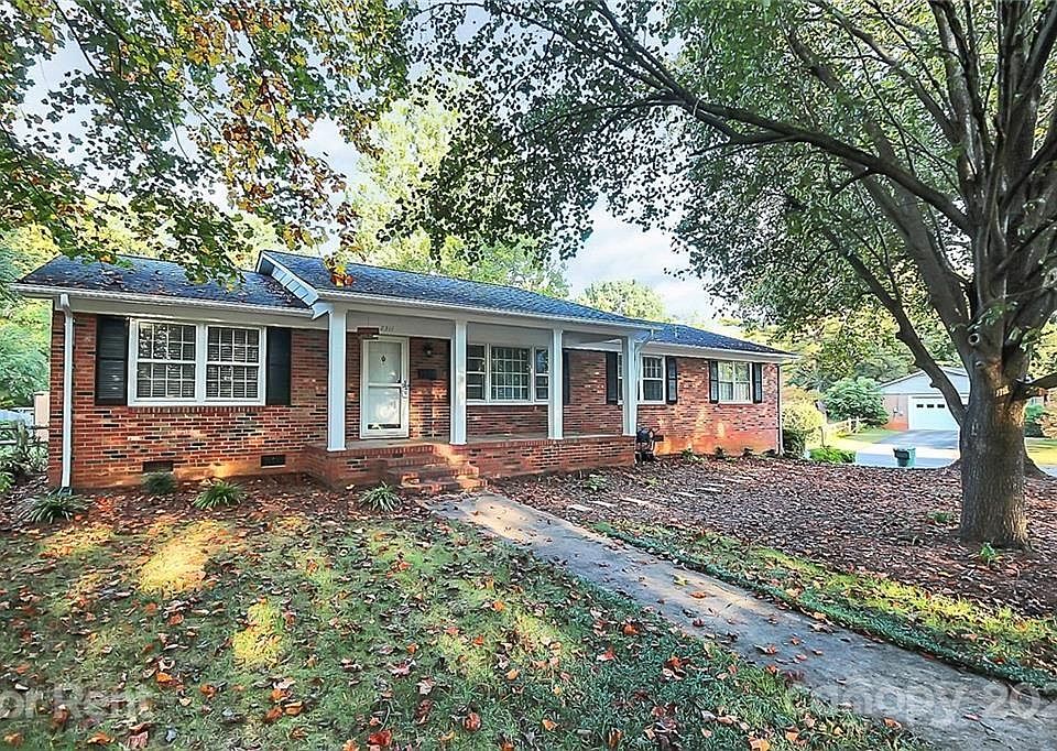 1st image of 2311 Helen Dr
