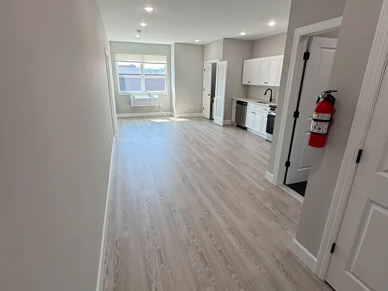 170 Fair St — Photo 6