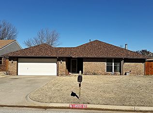 10505 NW 40th St, Yukon, OK 73099