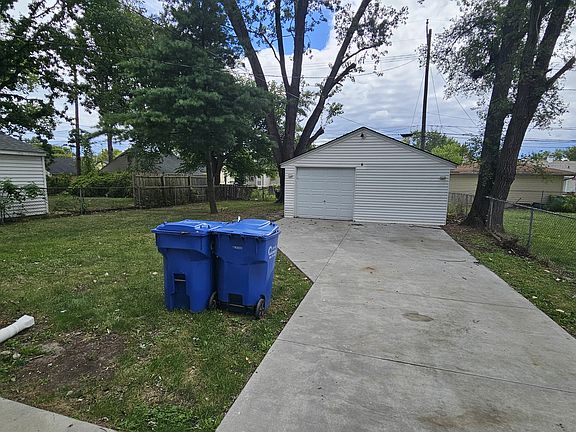 2nd image of 12798 Sarsfield Ave