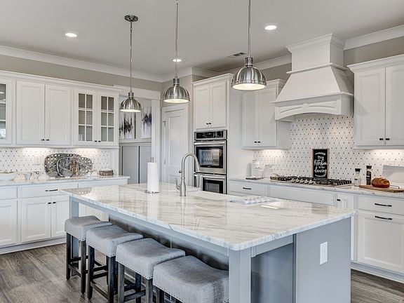 2nd image of 5617 Shelton Blvd #81