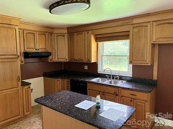5th image of 620 Baker Place Rd
