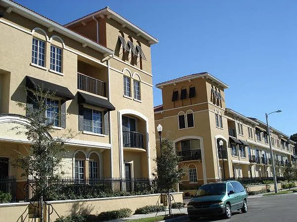 Building Photo - 121 Grand Beach Pl