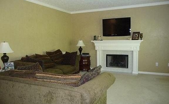 4th image of 18258 Benton Oak Dr