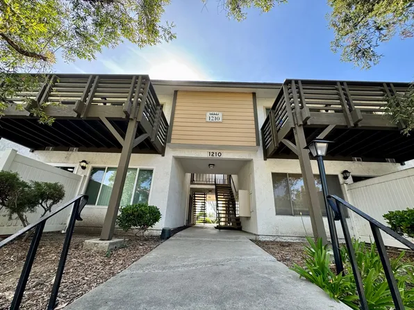 1210 W Lambert Rd, La Habra, CA