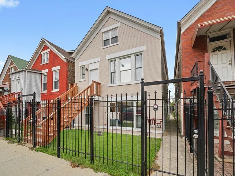 S Pulaski Rd — Photo 1