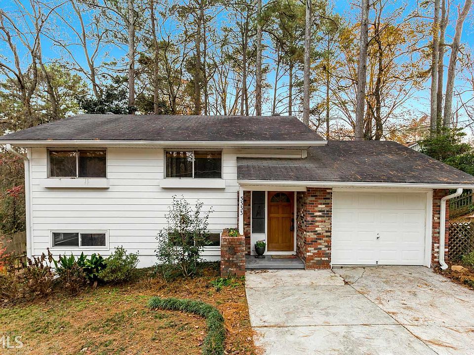 2nd image of 3333 Scarlet Oak Dr