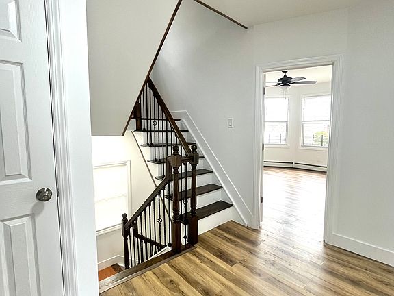 5th image of 123 Clinton Ave Floor 2