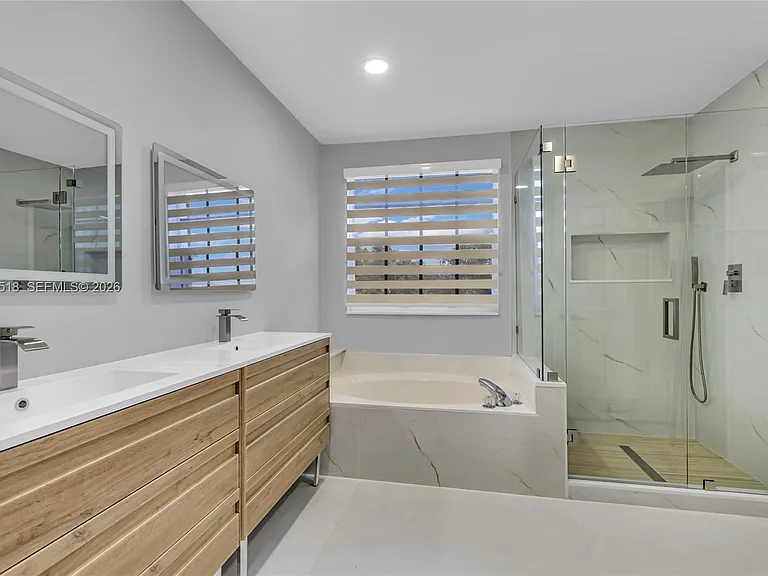 1140 Cedar Falls Dr — Photo 25