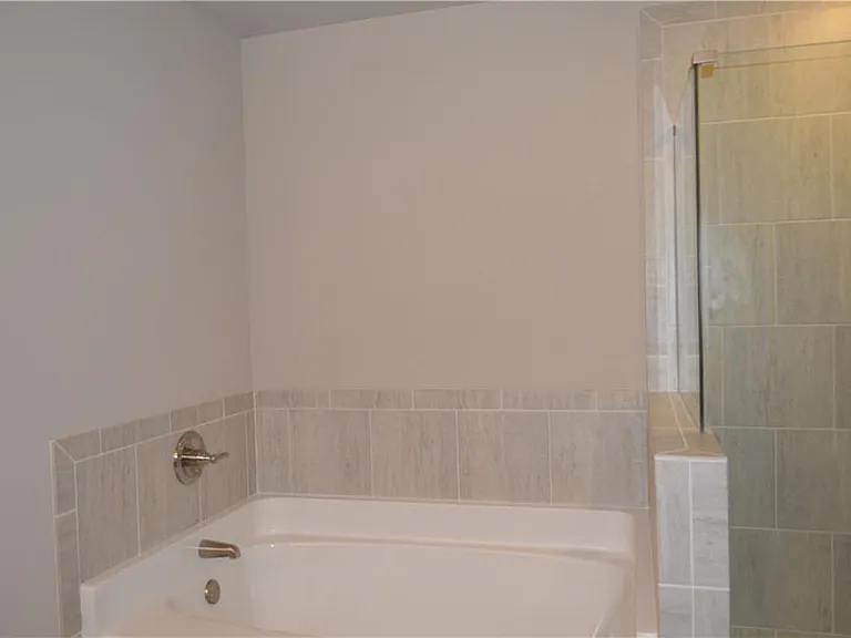 5348 Fox Hill Ln — Photo 16