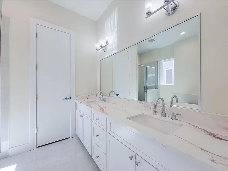 5931 Beall St #A — Photo 22