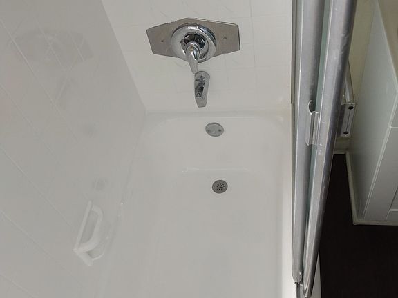 5th image of 1010 Larch St #4432382