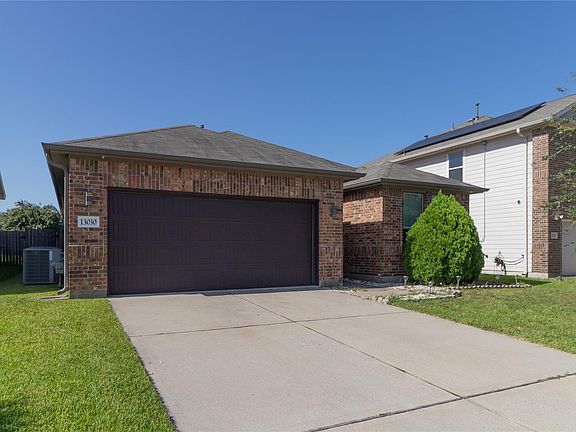 4th image of 13030 Larriston Ln