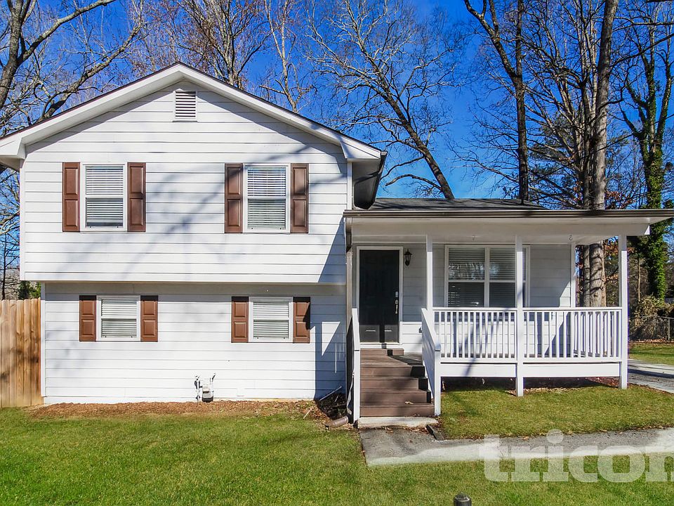 1st image of 141 Hemlock Cir