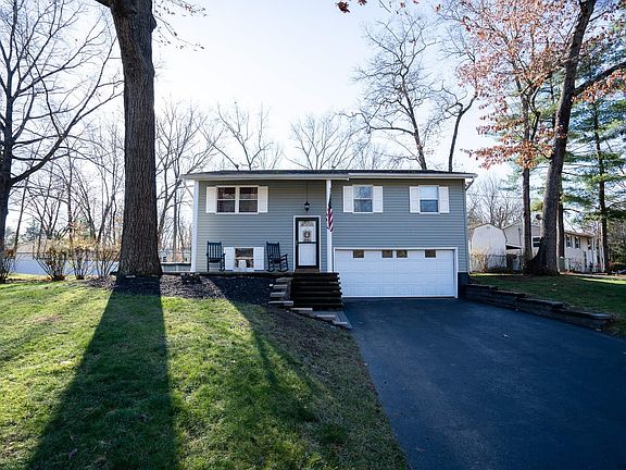 2nd image of 83 Tamarack Trl