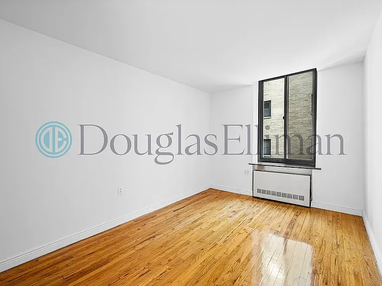 295 Park Ave S #6B — Photo 3