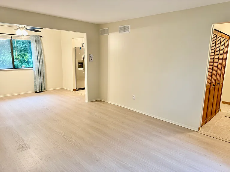 1073 Rue Willette Blvd — Photo 2